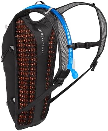 CamelBak Classic Light Bike Hydration Pack Black, 70oz - Image 2